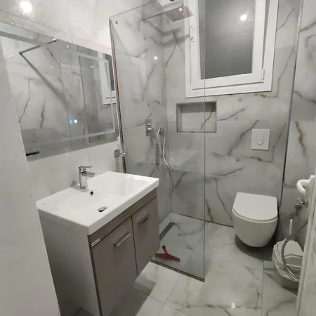 2 Apartman *